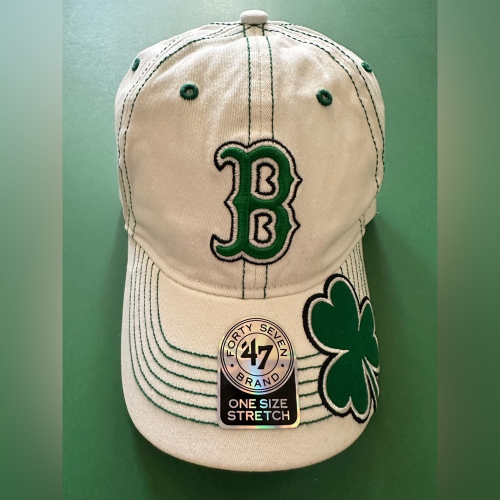 BOSTON RED SOX ST PATRICK’S DAY WHITE AND KELLY GREEN SHAMROCK HAT CAP 47 BRAND